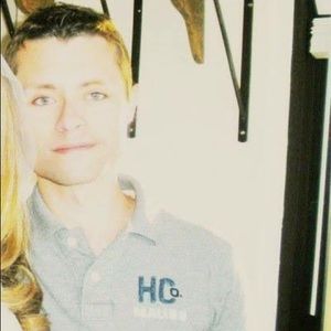 Meet your Posher, Robert hernandez